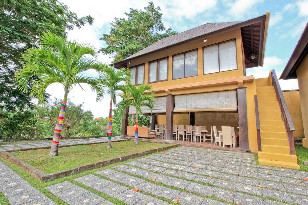 Mimpi Manis Bali Villas