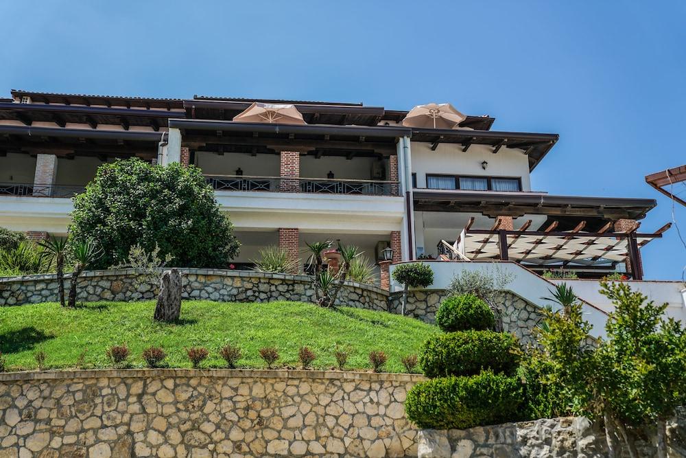 Apartments Bazar