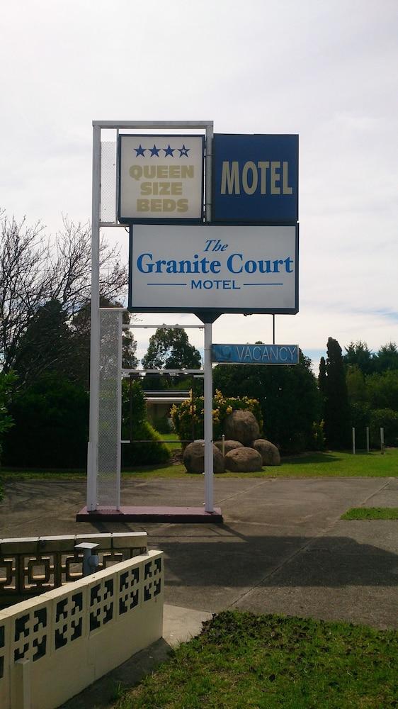 Granite Court Motel