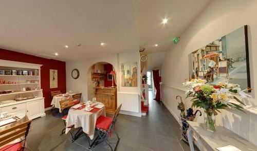 Hotel Saint Yves