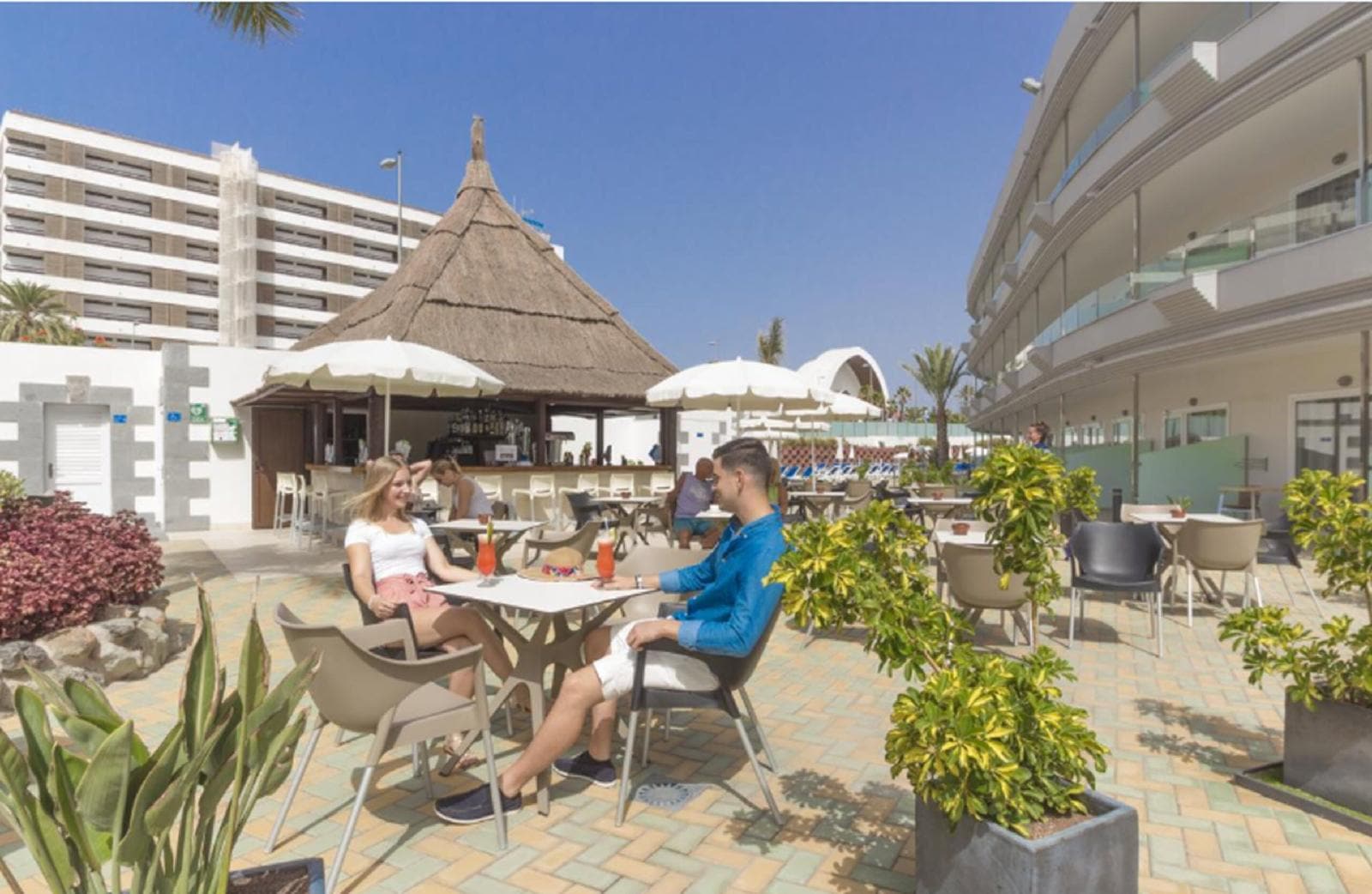 HL SUITES NARDOS - ADULTS ONLY