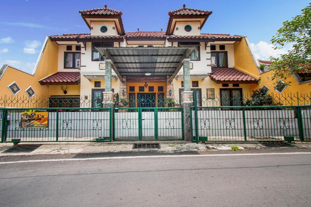 Oyo 3217 The Ts Homestay