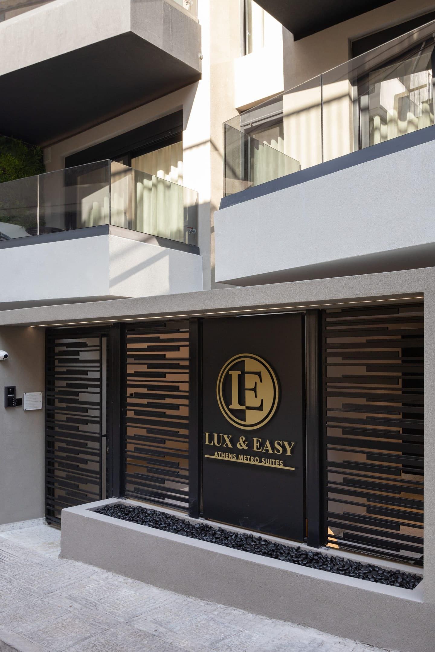 Lux&Easy Athens Metro Suites