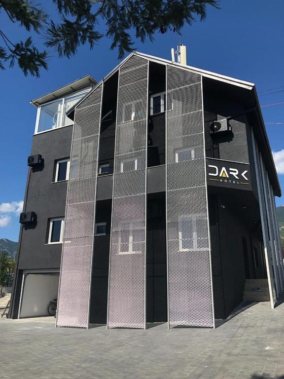 Dark Boutique Hotel
