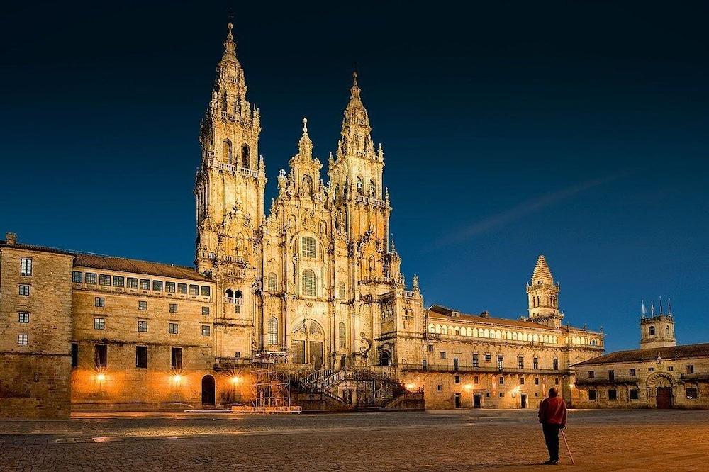 2. NH Collection Santiago de Compostela