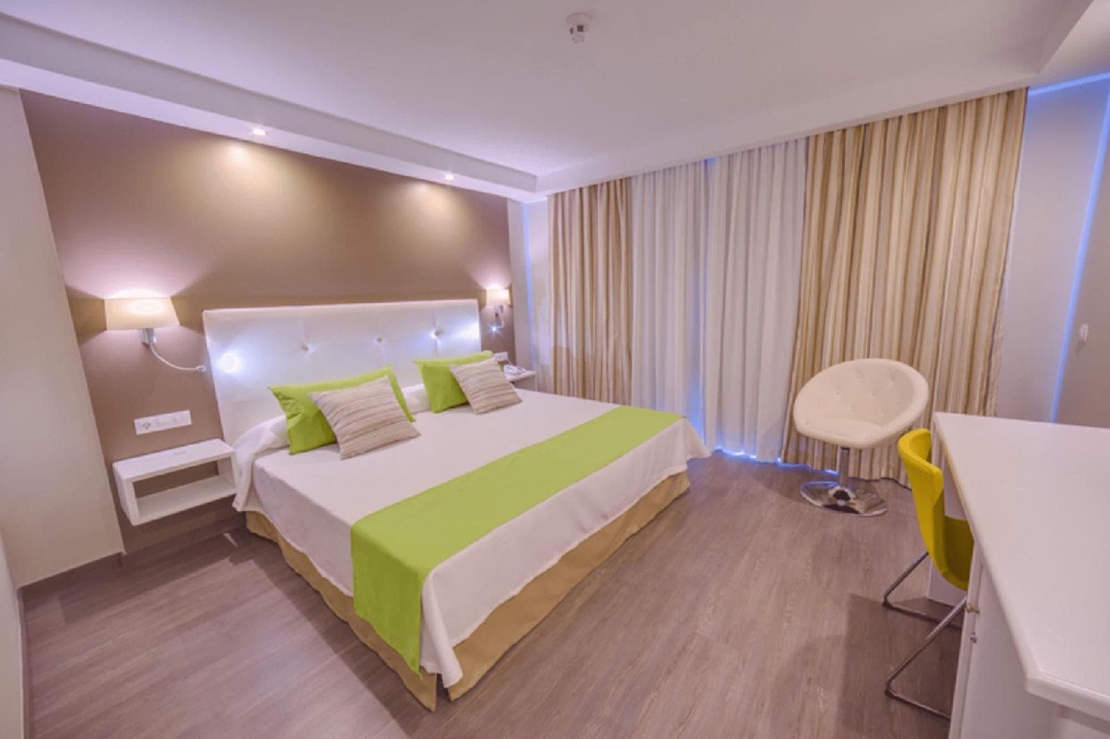 Rf Hotel San Borondon