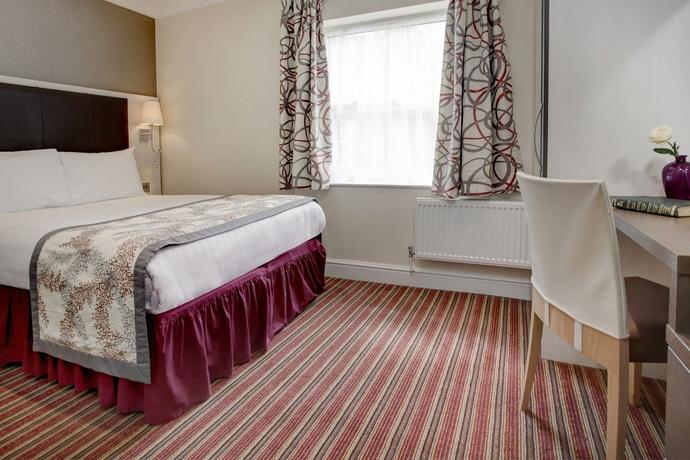 Spark by Hilton London Chiswick 4