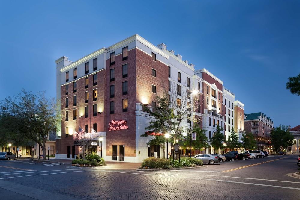 HAMPTON INN AND SUITES GAINESVILLE-DOWNTOWN