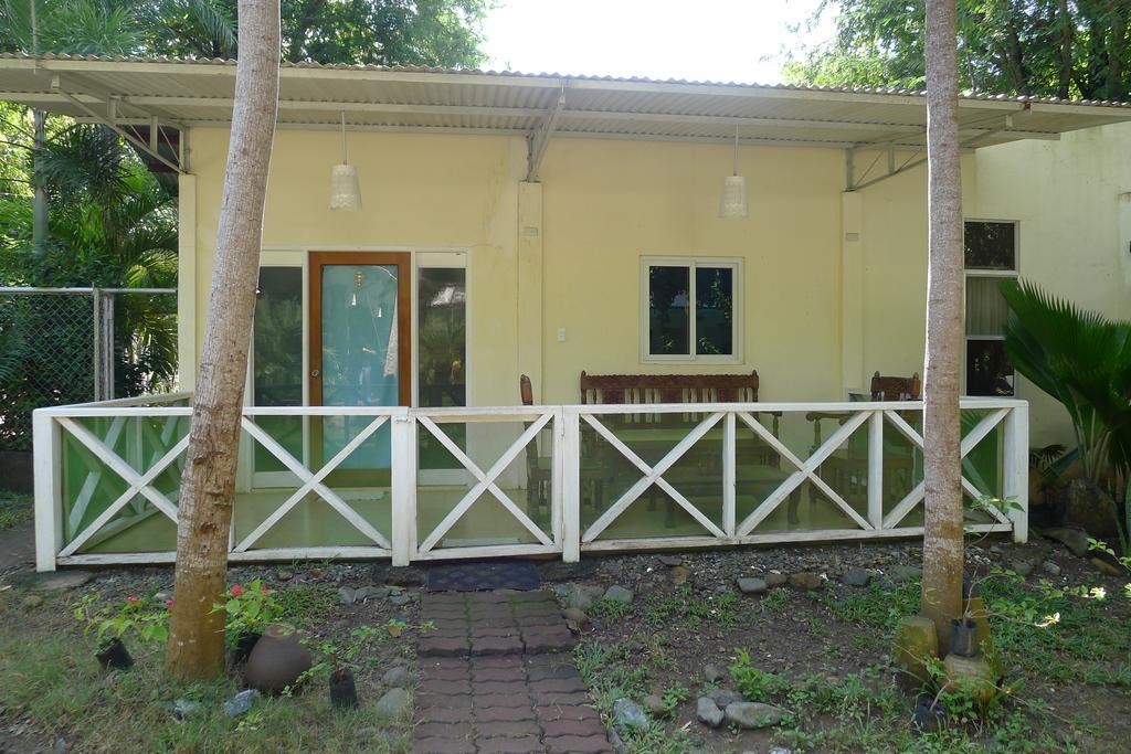 By The Bay Jacana Bed and Breakfast