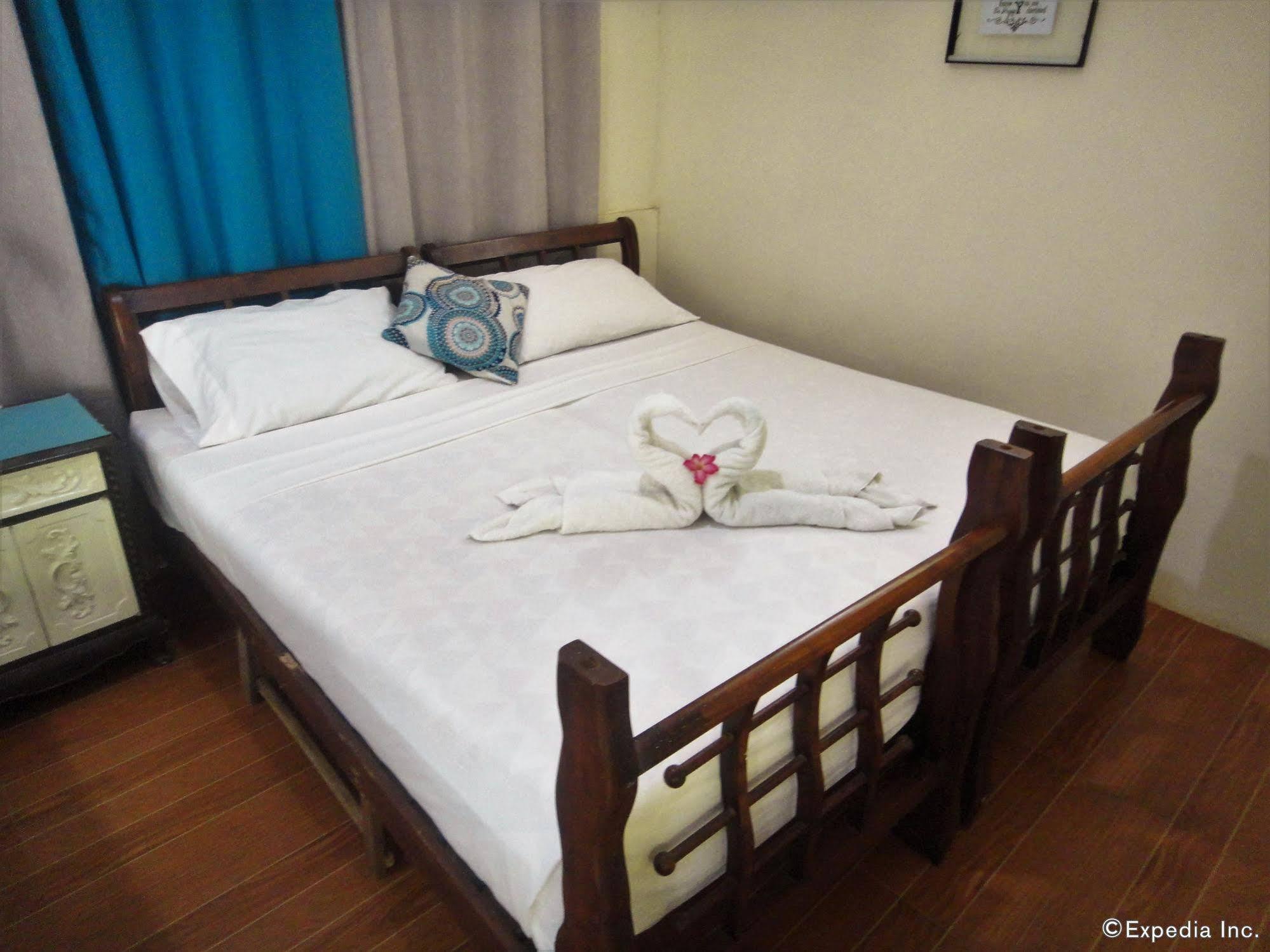 By The Bay Jacana Bed and Breakfast