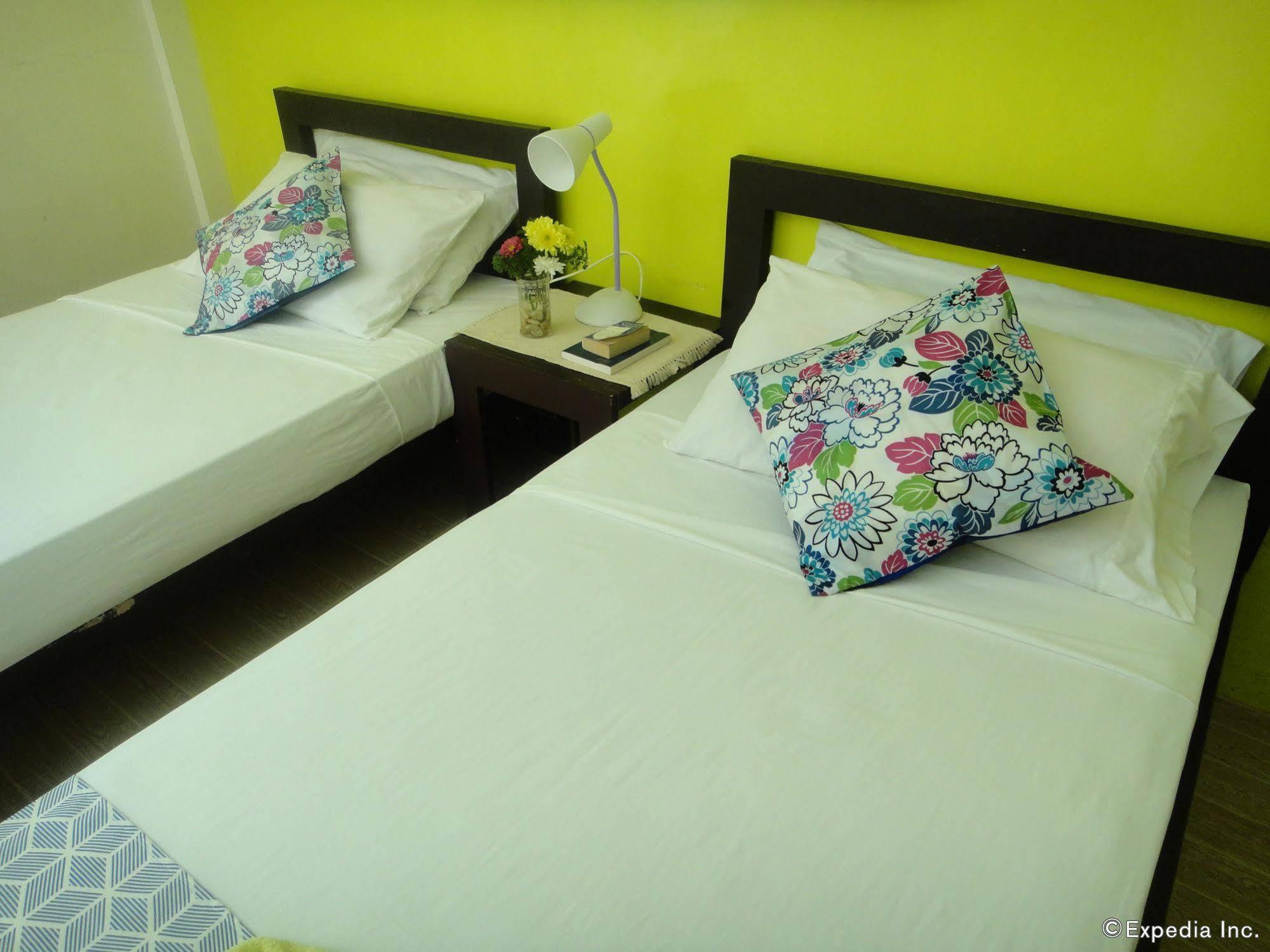 By The Bay Jacana Bed and Breakfast