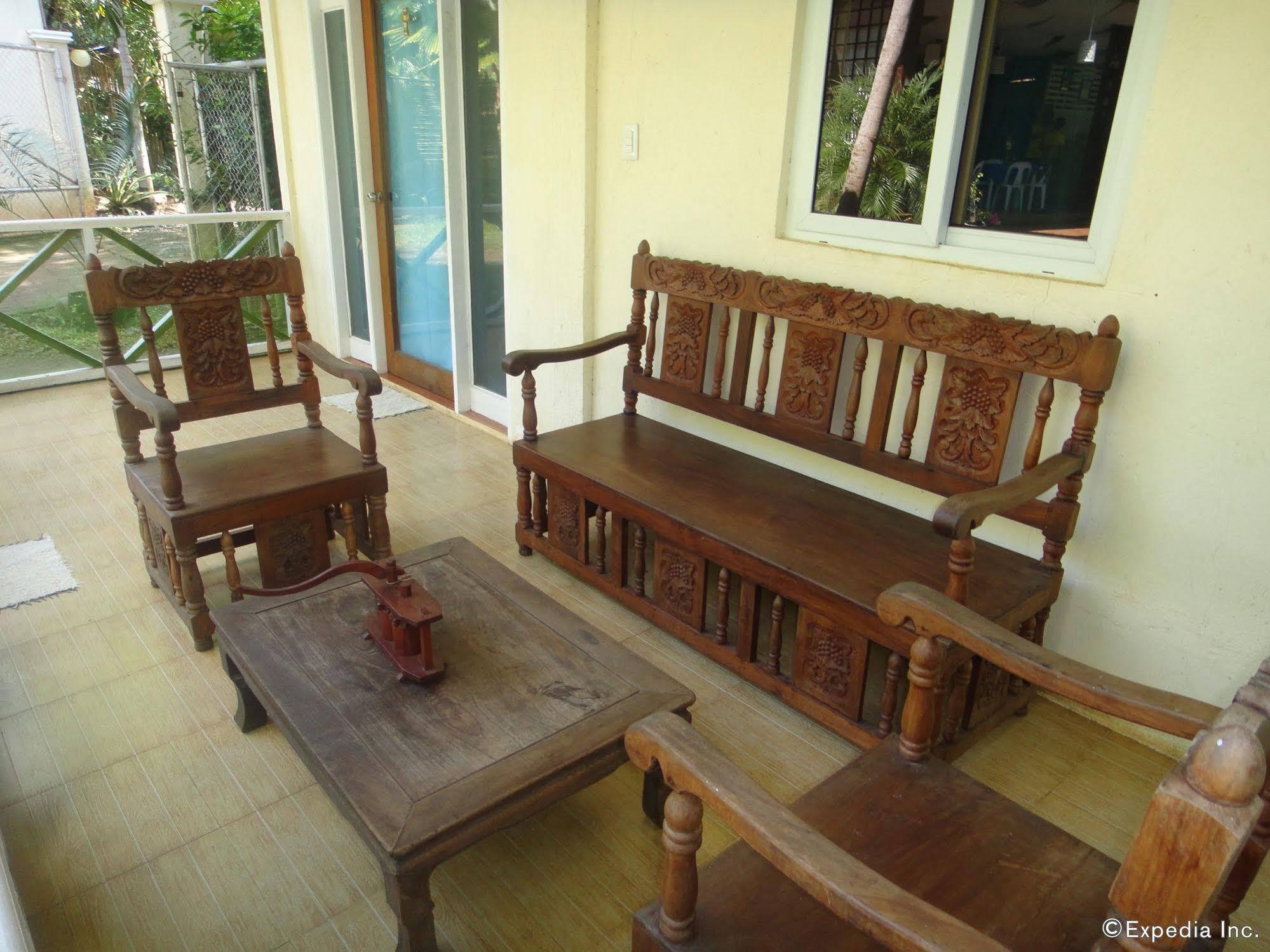 By The Bay Jacana Bed and Breakfast