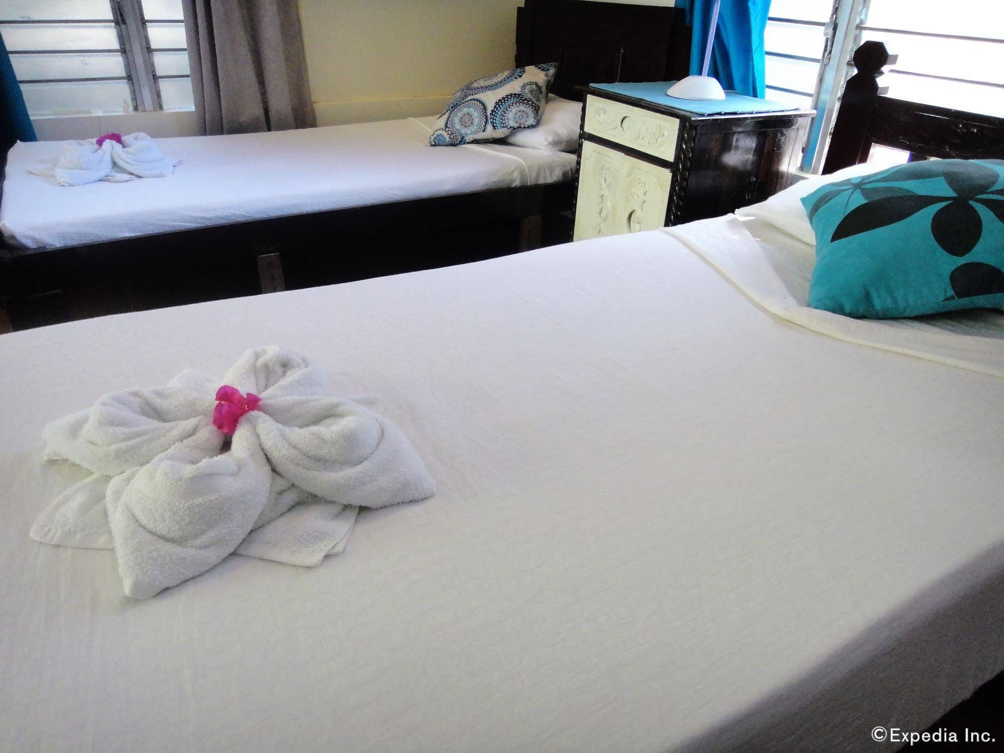 By The Bay Jacana Bed and Breakfast