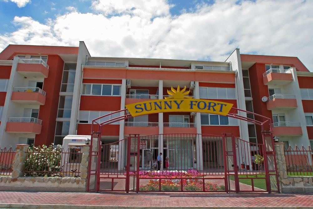 Sunny Fort Apartments