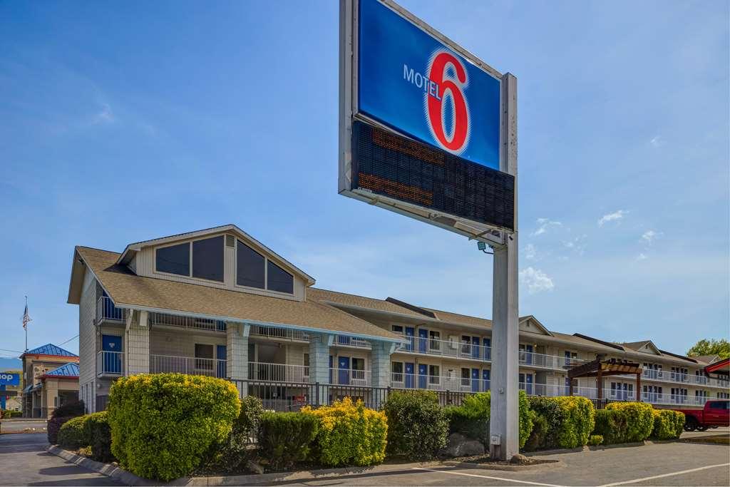 Motel 6 Pigeon Forge Tn Parkway