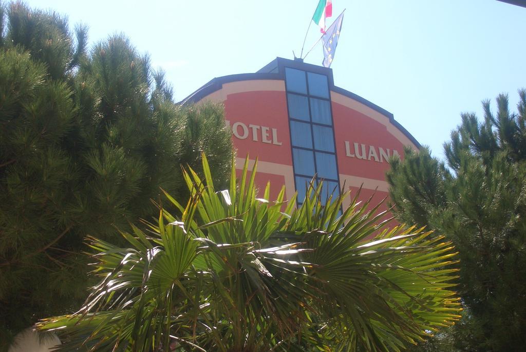 Hotel Luana